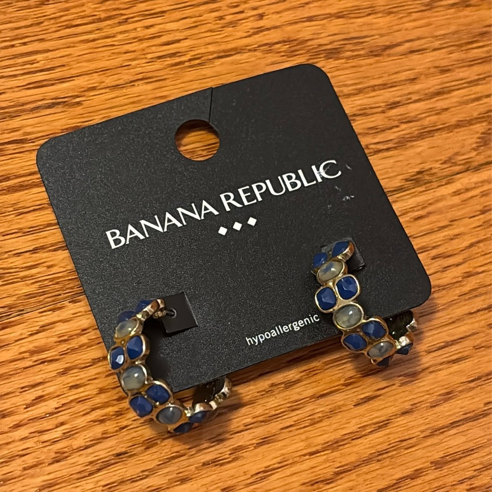 NEW Banana Republic Gold Turquoise Blue Stone Stud Hoop Earrings Gold Tone - Picture 2 of 10